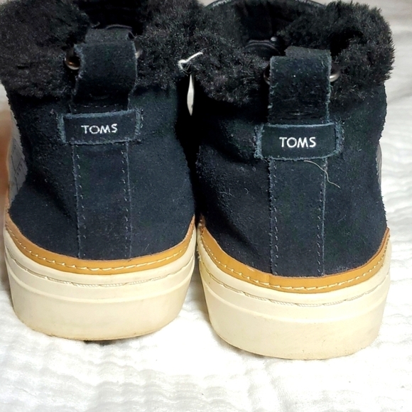 COPY - Toms Black Croc Embossed Leather Faux Fur Paxon Slip On Shoe. SZ 9 - Picture 4 of 7